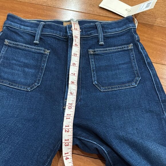 NWT MOTHER Women's Patch Pocket Rambler Zip Sneak Jeans size 26 - Picture 13 of 15